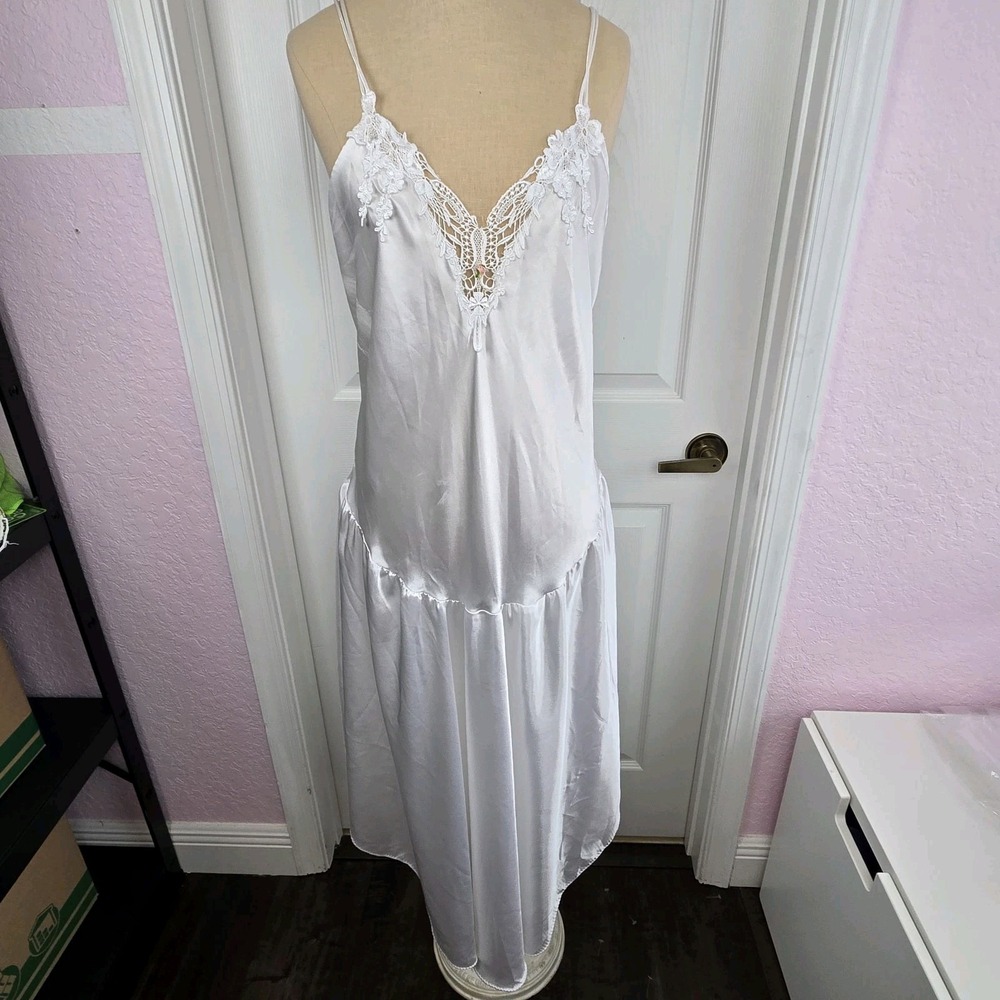 California Dynasty Vtg Satin Nightgown Size L Silky Gown‎ White Bridal Lingerie - Picture 2 of 10